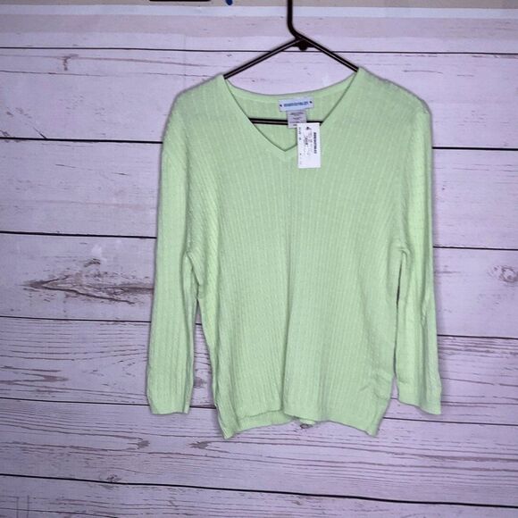 NWT IRRESISTIBLES Women’s Lime Green Cotton Cable Knit V-Neck Sweater Canada XL - Picture 7 of 11